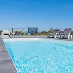 Domek letniskowy Cichy - Podgrzewany Basen, Jacuzzi, Plac Zabaw - - Spokój I Rodzinny Wypoczynek Karwia