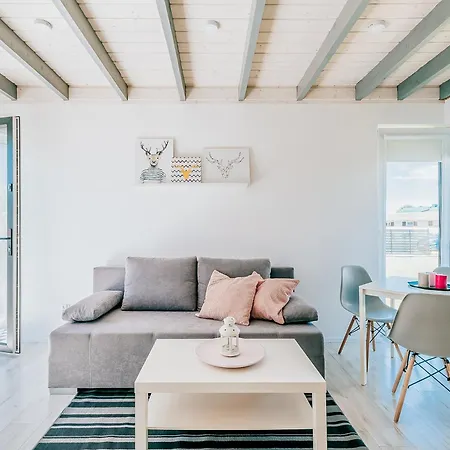 Cichy - Podgrzewany Basen, Sauna I Jacuzzi W Cenie Pobytu Karwia