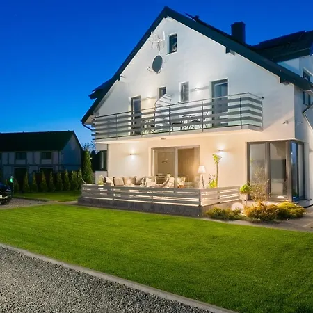 Domek letniskowy Cichy - Podgrzewany Basen, Jacuzzi, Plac Zabaw - - Spokój I Rodzinny Wypoczynek Karwia