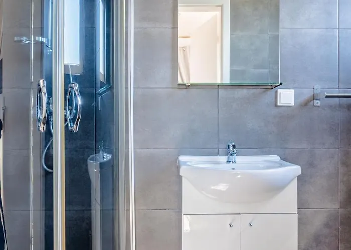 Cichy - Podgrzewany Basen, Sauna I Jacuzzi W Cenie Pobytu