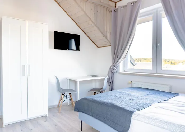 Cichy - Podgrzewany Basen, Sauna I Jacuzzi W Cenie Pobytu Karwia