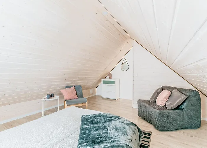 Jaktstuga Cichy - Podgrzewany Basen, Sauna I Jacuzzi W Cenie Pobytu Karwia