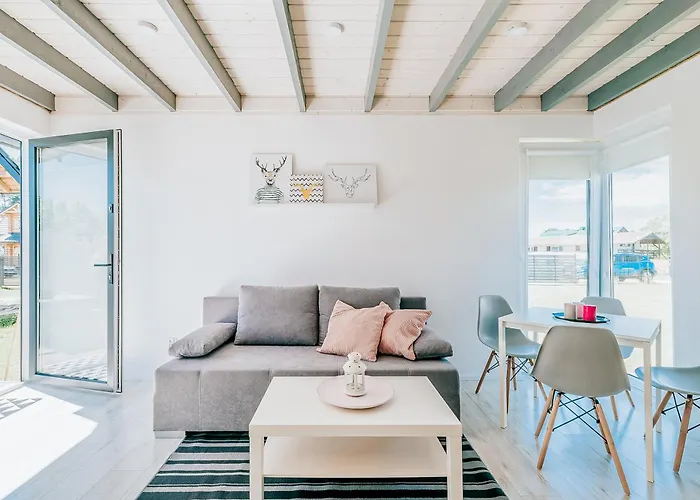 Cichy - Podgrzewany Basen, Sauna I Jacuzzi W Cenie Pobytu Karwia